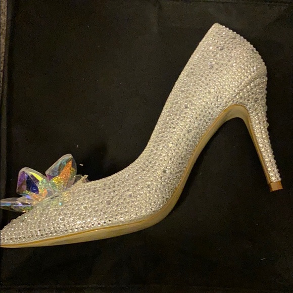 Yasibeina Cinderella shoes - Picture 4 of 5